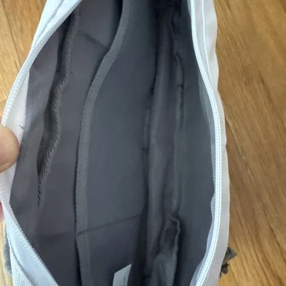 Monster Energy Ultra Drink White Cross Body Bag Travel Adjustable Strap - Picture 3 of 5